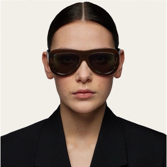 Ferragamo sunglasses main image 5